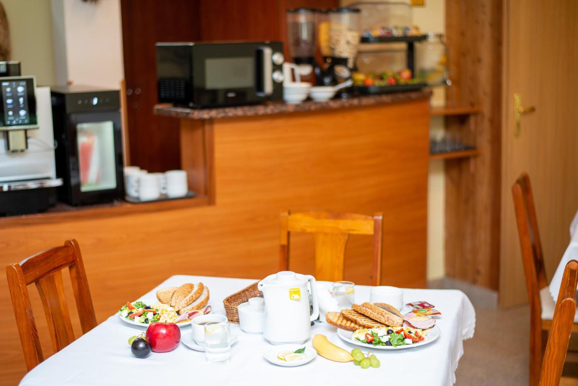 Gościniec Pięciu Stawów Acomodação com café da manhã Ustrzyki Dolne Exterior foto