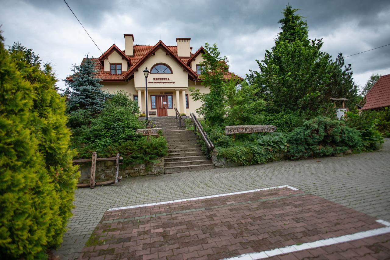 Gościniec Pięciu Stawów Acomodação com café da manhã Ustrzyki Dolne Exterior foto