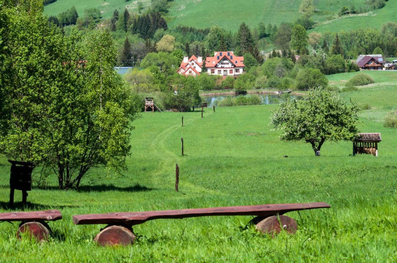 Gościniec Pięciu Stawów Acomodação com café da manhã Ustrzyki Dolne Exterior foto